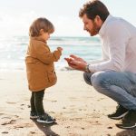 La importancia de la escucha activa en la edad infantil | Trazos Guardería Albacete